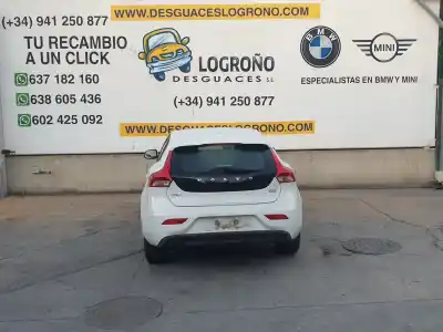 Veículo de Sucata volvo v40 cross country 2.0 d do ano 2016 alimentado d4204t8