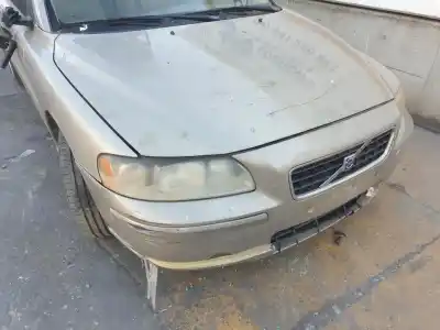 Veicolo di demolizione volvo s60 berlina 2.4 d dell'anno 2005 alimentato d5244t