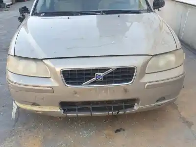 Veicolo di demolizione volvo s60 berlina 2.4 d dell'anno 2005 alimentato d5244t