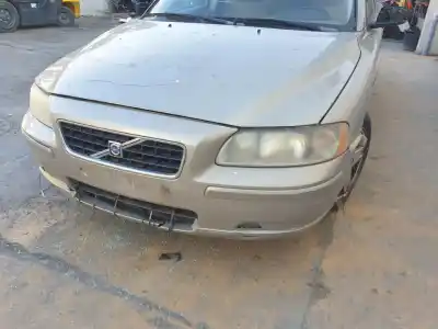Veicolo di demolizione volvo s60 berlina 2.4 d dell'anno 2005 alimentato d5244t
