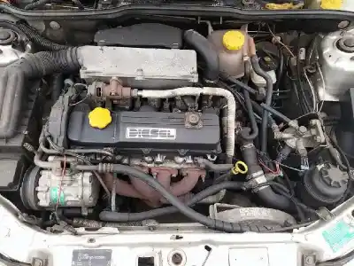 Veicolo di demolizione opel corsa b 1.0 12v dell'anno 2000 alimentato x10xe
