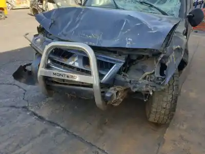 Veículo de Sucata mitsubishi montero (v60/v70) 3.2 di-d all-four do ano 2005 alimentado 4m41