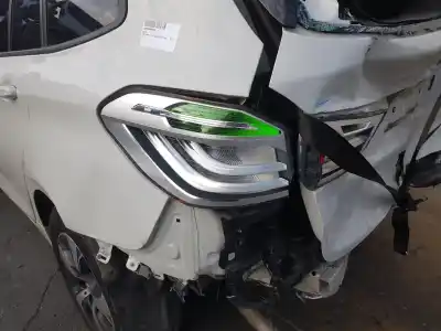 Здавання транспортного засобу bmw 2 active tourer (f45) 216 d року 2017 потужний b37c15a
