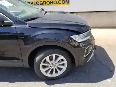 Veículo de Sucata volkswagen troc a11 sport do ano 2023 alimentado dxdb