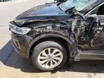 Veículo de Sucata volkswagen troc a11 sport do ano 2023 alimentado dxdb