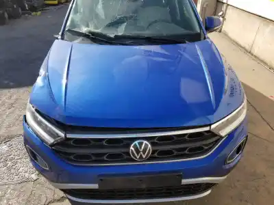 Veicolo di demolizione volkswagen troc 1.5 16v tsi act dell'anno 2023 alimentato dxdb