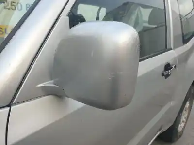 Здавання транспортного засобу mitsubishi montero (v60/v70) 3.2 di-d avance року 2000 потужний 4m41