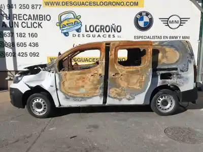 Veículo de Sucata fiat doblo 1.5 jtd do ano 2022 alimentado yh01