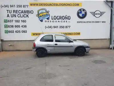 Veicolo di demolizione opel corsa b 1.0 12v dell'anno 1998 alimentato x10xe