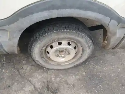 Здавання транспортного засобу iveco daily caja cerrada 2.8 d року 2004 потужний 814043r