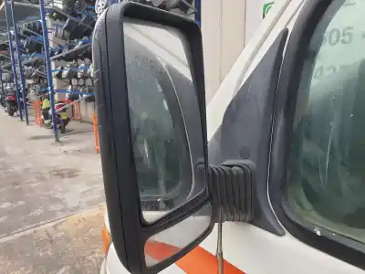 Здавання транспортного засобу iveco daily caja cerrada 2.8 d року 2004 потужний 814043r