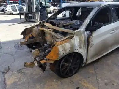 Véhicule à la ferraille peugeot 208 (p2) active de l'année 2020 alimenté hn05