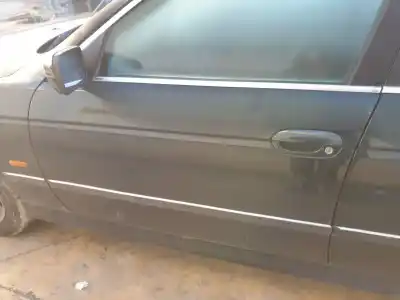 Scrapping Vehicle bmw 5 (e39) 520 d of the year 2000 powered 204d1