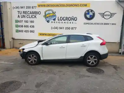 Здавання транспортного засобу volvo v40 cross country 2.0 d року 2017 потужний d4204t8