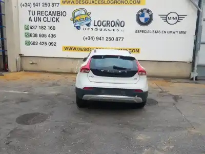 Здавання транспортного засобу volvo v40 cross country 2.0 d року 2017 потужний d4204t8