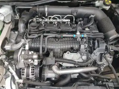 Здавання транспортного засобу volvo v40 cross country 2.0 d року 2017 потужний d4204t8