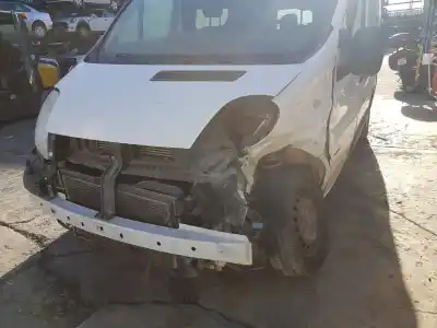 Veicolo di demolizione renault trafic combi 2.5 dci d fap dell'anno 2013 alimentato m9r692