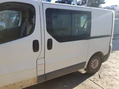 Veicolo di demolizione renault trafic combi 2.5 dci d fap dell'anno 2013 alimentato m9r692