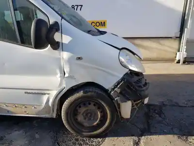 Veicolo di demolizione renault trafic combi 2.5 dci d fap dell'anno 2013 alimentato m9r692