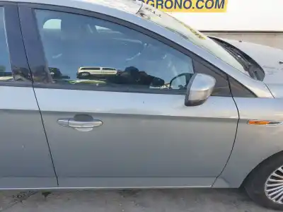 Veículo de Sucata ford mondeo iv sedán (ba7) 2.0 tdci do ano 2007 alimentado qxba