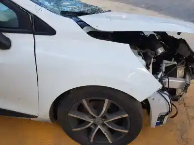 Veicolo di demolizione renault clio iv (bh_) 1.5 dci 90 dell'anno 2015 alimentato k9k608