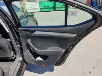 Здавання транспортного засобу skoda superb 2.0 tdi року 2018 потужний crlb