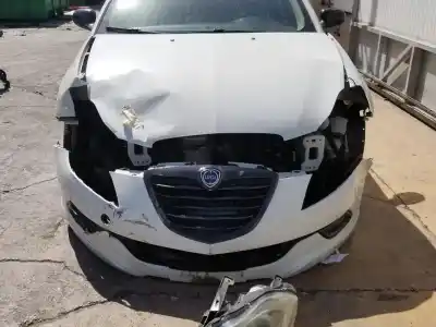 Sloopvoertuig lancia delta (181) 1.6 diesel cat van het jaar 2013 aangedreven 198a2000