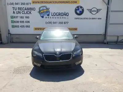 Véhicule à la ferraille SKODA SUPERB 2.0 TDI de l'année 2017 alimenté CRLB