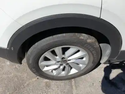 Veículo de Sucata volkswagen tcross c11 basis do ano 2023 alimentado dlac