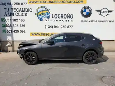 Veículo de Sucata mazda 3 berlina bp zenithx do ano 2022 alimentado hf