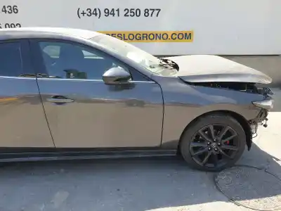 Veículo de Sucata mazda 3 berlina bp zenithx do ano 2022 alimentado hf