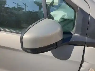 Veículo de Sucata ford tourneo courier b460 monospace 1.5 tdci do ano 2015 alimentado xvcc