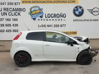 Veículo de Sucata fiat punto (evo) (199) 1.3 16v jtd cat do ano 2007 alimentado 2342241