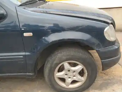 Здавання транспортного засобу mercedes-benz clase m (w163) ml 270 cdi (163.113) року 1999 потужний 612963
