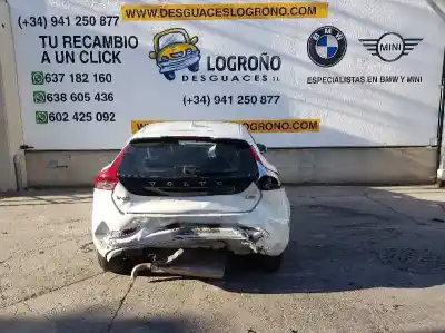 Scrapping Vehicle volvo v40 cross country 2.0 d of the year 2016 powered d4204t8