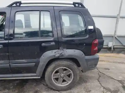 Veículo de Sucata jeep cherokee (kj) 2.8 crd 4x4 do ano 2005 alimentado enr
