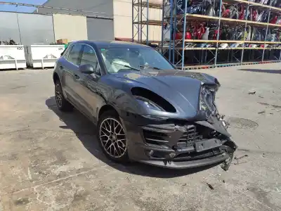 Veículo de Sucata porsche macan (95b) 3.0 s diesel do ano 2017 alimentado ctba