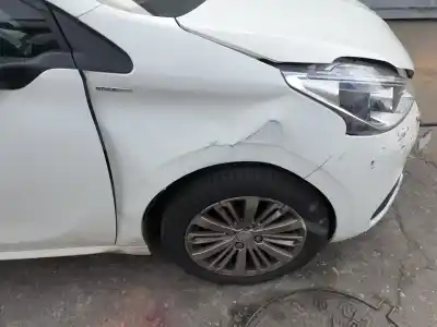 Veicolo di demolizione peugeot 208 style dell'anno 2018 alimentato hm05