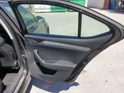 Здавання транспортного засобу skoda superb 2.0 tdi року 2018 потужний crlb