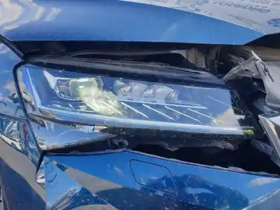 Veículo de Sucata skoda superb combi (3v5) sportline 4x4 do ano 2021 alimentado dtua