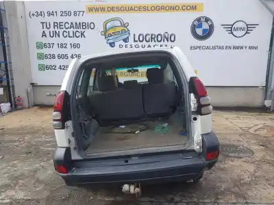 Véhicule à la ferraille toyota land cruiser (j12) 3.0 turbodiesel de l'année 2008 alimenté 1kdftv