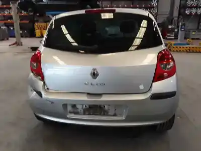 Veículo de Sucata renault clio iii 1.5 dci diesel fap do ano 2008 alimentado k9k772
