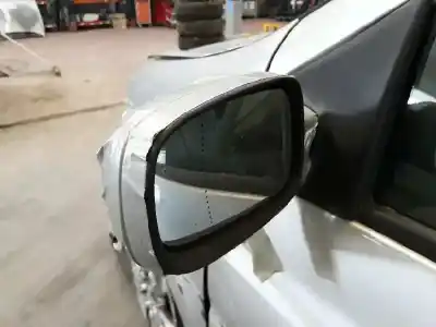 Veículo de Sucata renault clio iii 1.5 dci diesel fap do ano 2008 alimentado k9k772