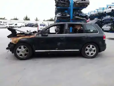 Scrapping Vehicle VOLKSWAGEN TOUAREG (7LA) 5.0 V10 TDI CAT (AYH) of the year 2004 powered AYH