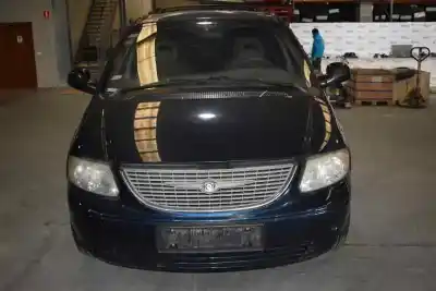 Veicolo di demolizione CHRYSLER VOYAGER (RG)  dell'anno 2002 alimentato VM07C