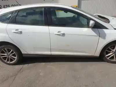 Здавання транспортного засобу ford focus lim. 1.0 ecoboost року 2015 потужний m1da