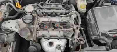 Veículo de Sucata volkswagen polo (9n1) conceptline do ano 2002 alimentado azq