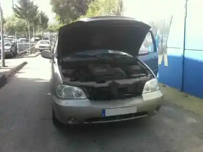 Veicolo di demolizione KIA CARNIVAL II 2.9 CRDi CAT dell'anno 2004 alimentato J3