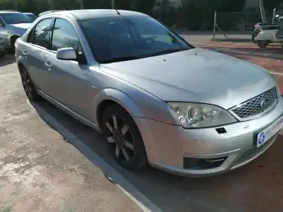 Vehicul casat FORD MONDEO BERLINA (GE) 2.2 TDCi al anului 2004 alimentat QJBA