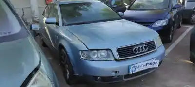 Veículo de Sucata AUDI A4 BERLINA (8E) 1.9 TDI do ano 2002 alimentado AWX